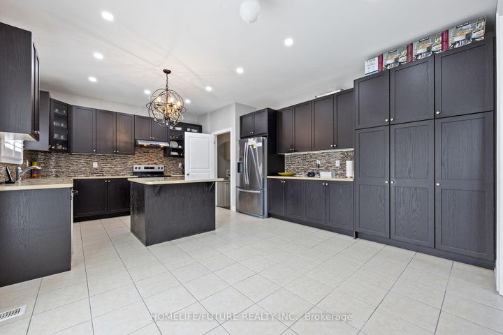 Photo 10 at 83 George Robinson Drive, Credit Valley, Brampton