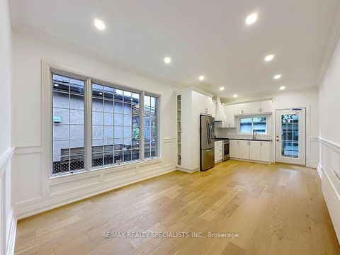 Photo 6 at 252 Earlscourt Avenue, Fairbank, Toronto