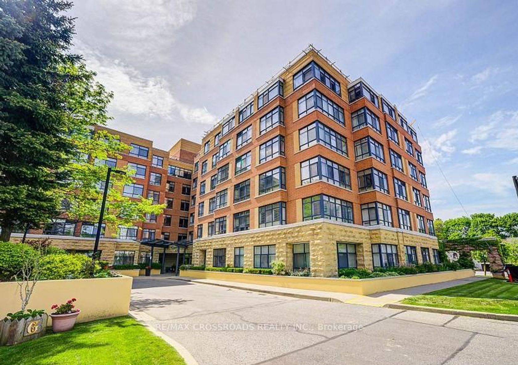 502 - 115 Bonis Avenue, Sullivan, Toronto 