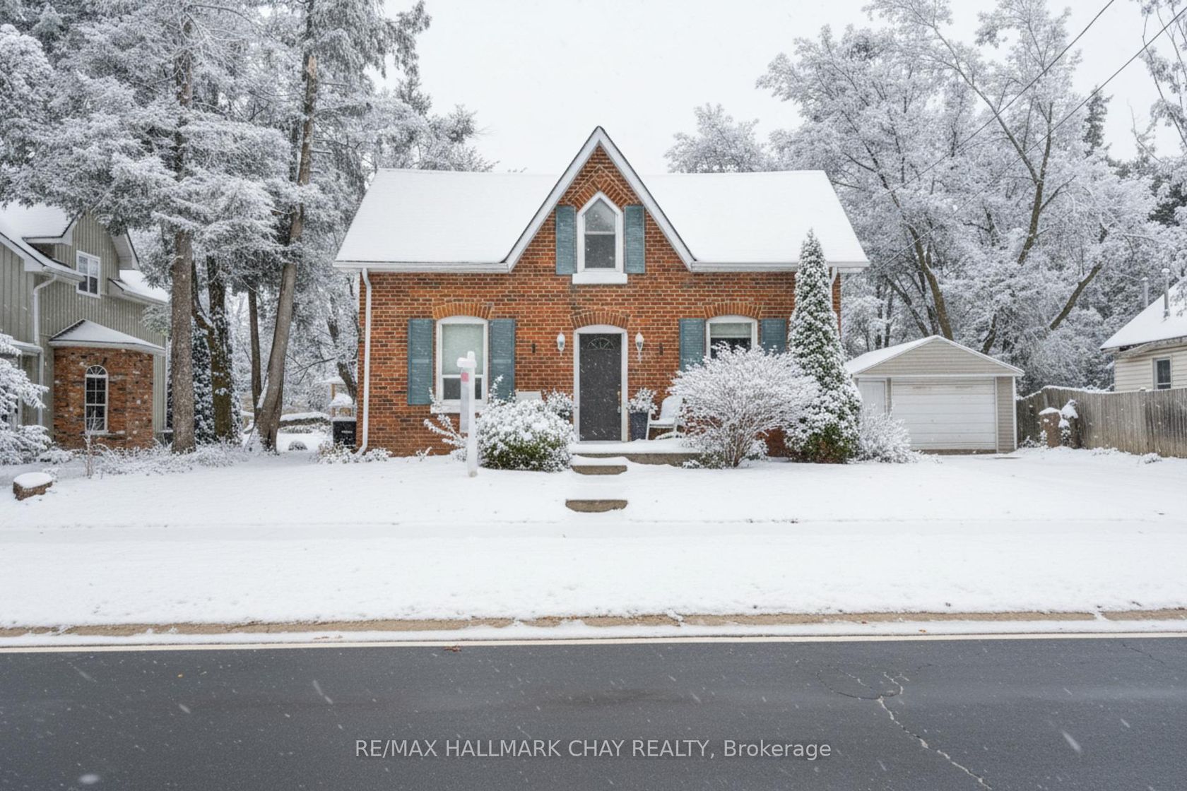 2088 Victoria Street, Stroud, Innisfil photo number 2