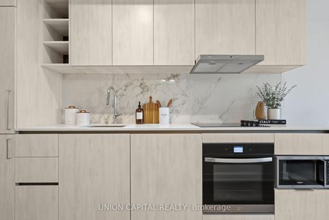 Photo 7 at 4308 - 8 Wellesley Street W, Bay Street Corridor, Toronto