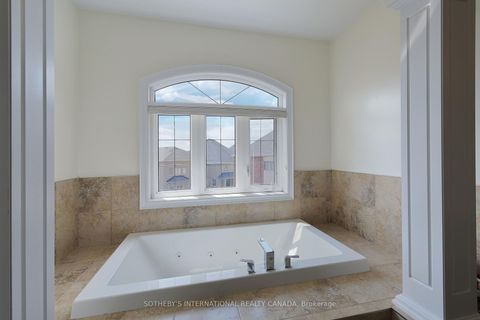 Photo 29 at 381 Poetry Drive, Vellore Village, Vaughan