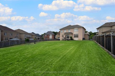 Photo 41 at 381 Poetry Drive, Vellore Village, Vaughan