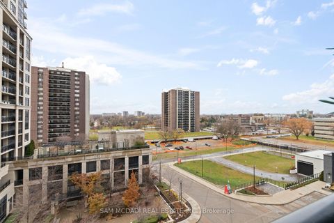 Photo 9 at 630 - 2 Eva Road, Etobicoke West Mall, Toronto