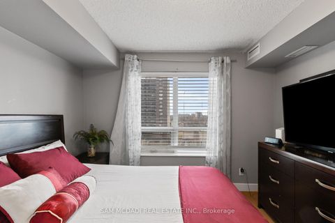 Photo 11 at 630 - 2 Eva Road, Etobicoke West Mall, Toronto