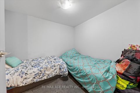 Photo 13 at 706 - 35 Bastion Street, Niagara, Toronto