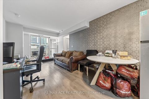 Photo 15 at 706 - 35 Bastion Street, Niagara, Toronto