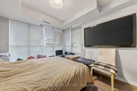 Photo 20 at 706 - 35 Bastion Street, Niagara, Toronto