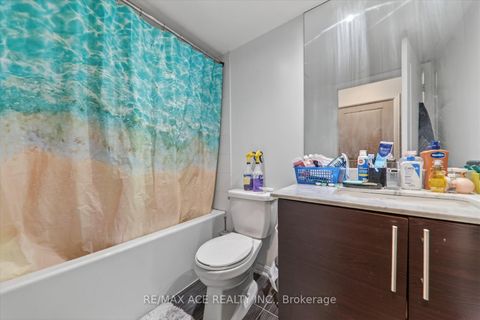 Photo 25 at 706 - 35 Bastion Street, Niagara, Toronto