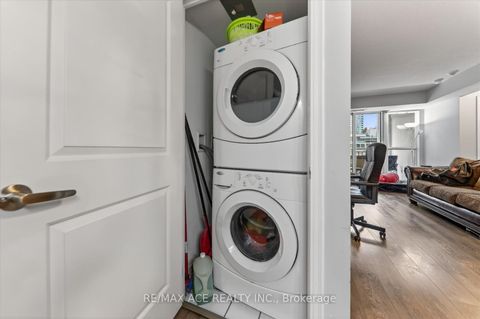 Photo 26 at 706 - 35 Bastion Street, Niagara, Toronto