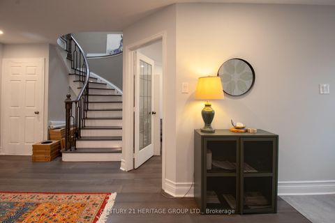 Photo 8 at 27 Charing Crescent, Aurora Highlands, Aurora