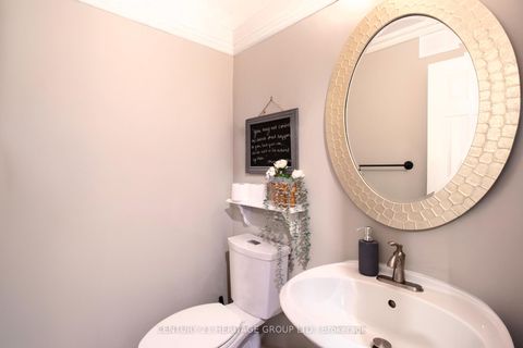 Photo 21 at 27 Charing Crescent, Aurora Highlands, Aurora