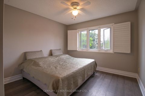 Photo 25 at 27 Charing Crescent, Aurora Highlands, Aurora