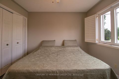 Photo 26 at 27 Charing Crescent, Aurora Highlands, Aurora