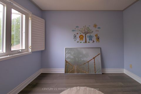 Photo 28 at 27 Charing Crescent, Aurora Highlands, Aurora