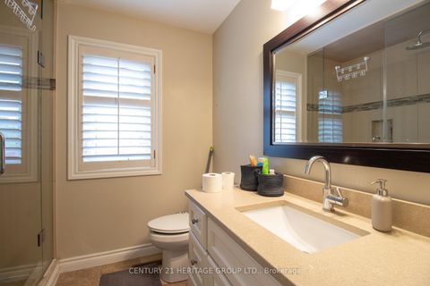 Photo 29 at 27 Charing Crescent, Aurora Highlands, Aurora