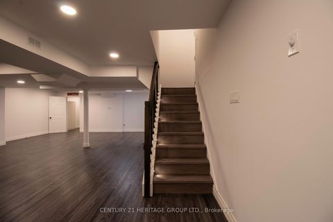 Photo 32 at 27 Charing Crescent, Aurora Highlands, Aurora