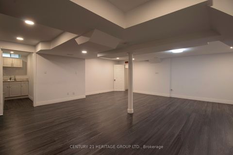 Photo 35 at 27 Charing Crescent, Aurora Highlands, Aurora