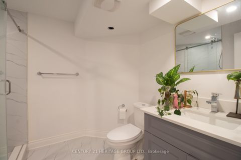 Photo 41 at 27 Charing Crescent, Aurora Highlands, Aurora