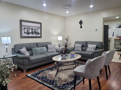 Photo 3 at 96 Trailridge Crescent, Morningside, Toronto