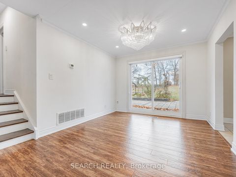 Photo 10 at 41 Hamilton Drive, Leslie Valley, Newmarket