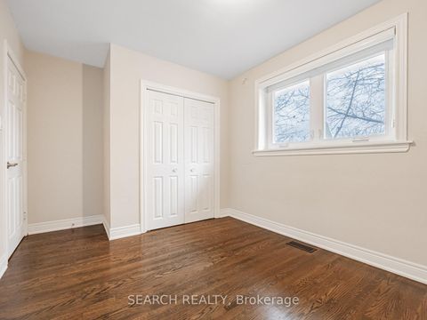 Photo 21 at 41 Hamilton Drive, Leslie Valley, Newmarket