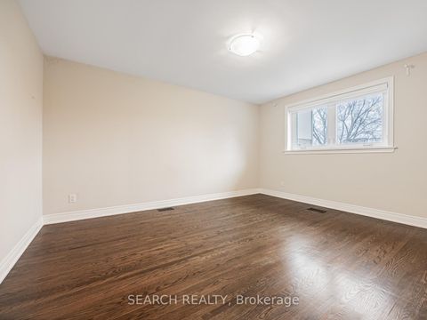Photo 24 at 41 Hamilton Drive, Leslie Valley, Newmarket