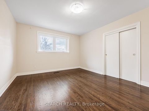 Photo 26 at 41 Hamilton Drive, Leslie Valley, Newmarket