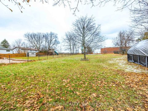 Photo 31 at 41 Hamilton Drive, Leslie Valley, Newmarket