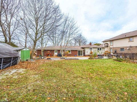 Photo 33 at 41 Hamilton Drive, Leslie Valley, Newmarket