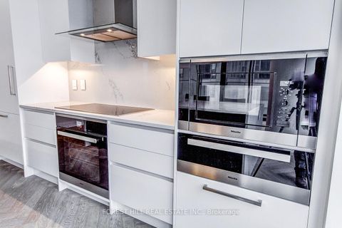 Photo 16 at 2602 - 200 Cumberland Street, Annex, Toronto