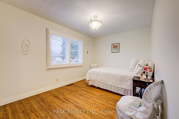 Photo 22 at 50 Edgewood Avenue, Sherwood, Hamilton