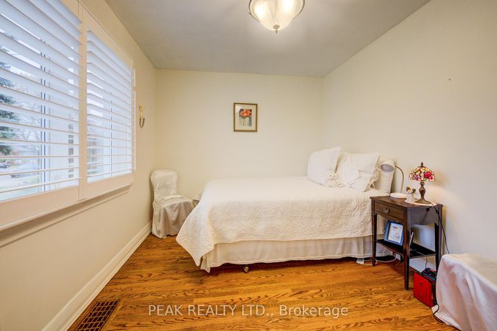 Photo 23 at 50 Edgewood Avenue, Sherwood, Hamilton