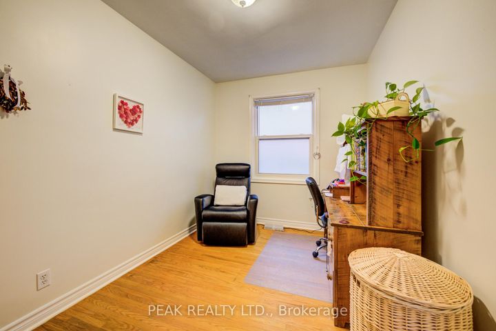 Photo 24 at 50 Edgewood Avenue, Sherwood, Hamilton