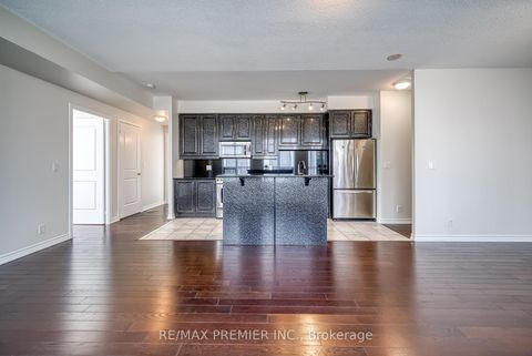 Photo 8 at 614 - 9225 Jane Street, Maple, Vaughan