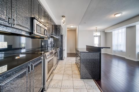 Photo 12 at 614 - 9225 Jane Street, Maple, Vaughan