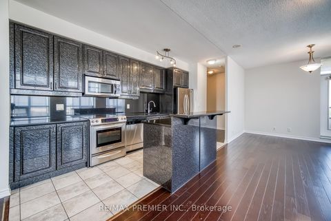 Photo 13 at 614 - 9225 Jane Street, Maple, Vaughan