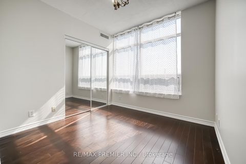Photo 20 at 614 - 9225 Jane Street, Maple, Vaughan