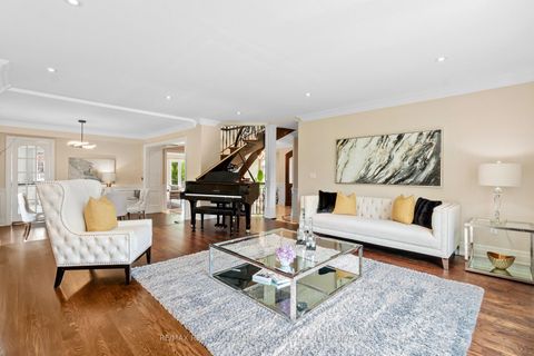 Photo 11 at 221 Elmwood Avenue, Willowdale East, Toronto