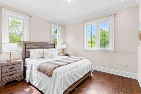 Photo 35 at 221 Elmwood Avenue, Willowdale East, Toronto
