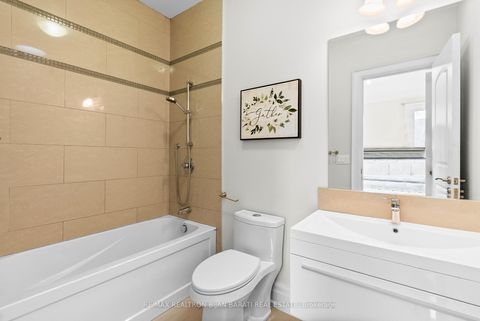 Photo 36 at 221 Elmwood Avenue, Willowdale East, Toronto