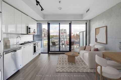 Photo 1 at 708 - 458 Richmond Street W, Waterfront Communities C1, Toronto