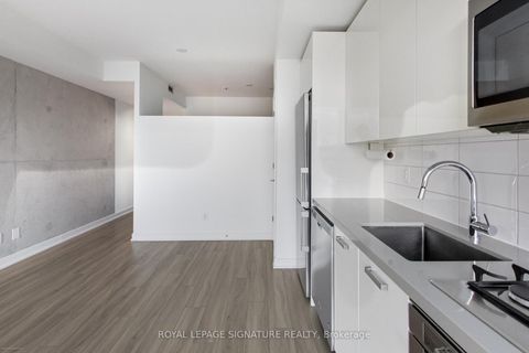 Photo 16 at 708 - 458 Richmond Street W, Waterfront Communities C1, Toronto