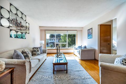 Photo 7 at 28 Pilot Street, West Hill, Toronto