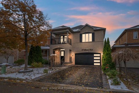 Photo 1 at 47 Thicket Trail, Vellore Village, Vaughan