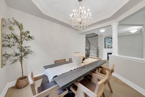 Photo 12 at 47 Thicket Trail, Vellore Village, Vaughan