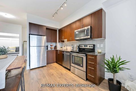 Photo 16 at 801 - 3700 Highway 7, Vaughan Corporate Centre, Vaughan