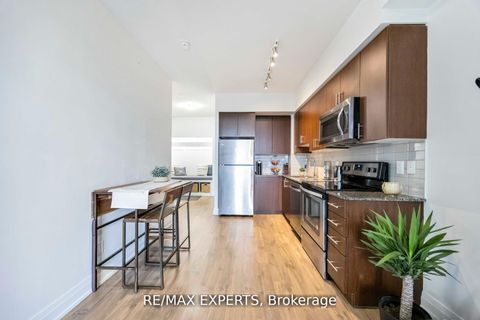 Photo 18 at 801 - 3700 Highway 7, Vaughan Corporate Centre, Vaughan