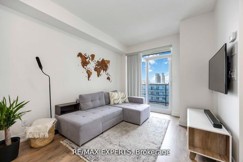 Photo 23 at 801 - 3700 Highway 7, Vaughan Corporate Centre, Vaughan