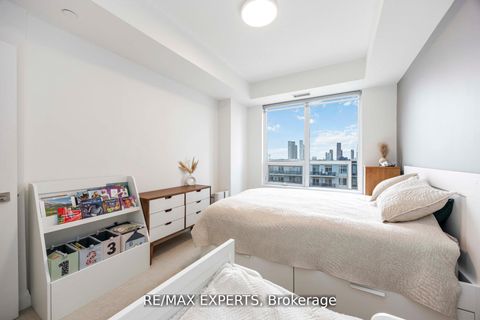 Photo 32 at 801 - 3700 Highway 7, Vaughan Corporate Centre, Vaughan